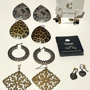 Jewelry Lot- 7 pairs of Earrings (2 nwt)